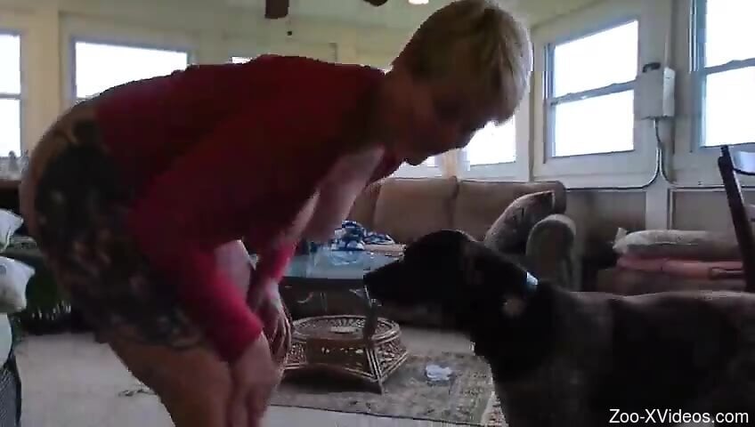 Inked babe with thick ass tries heavy inches in both holes